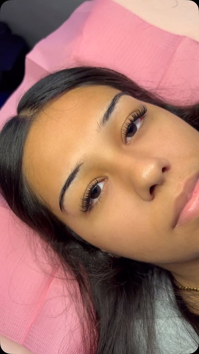 Lash extensions by Sarah Khan — book your appointment