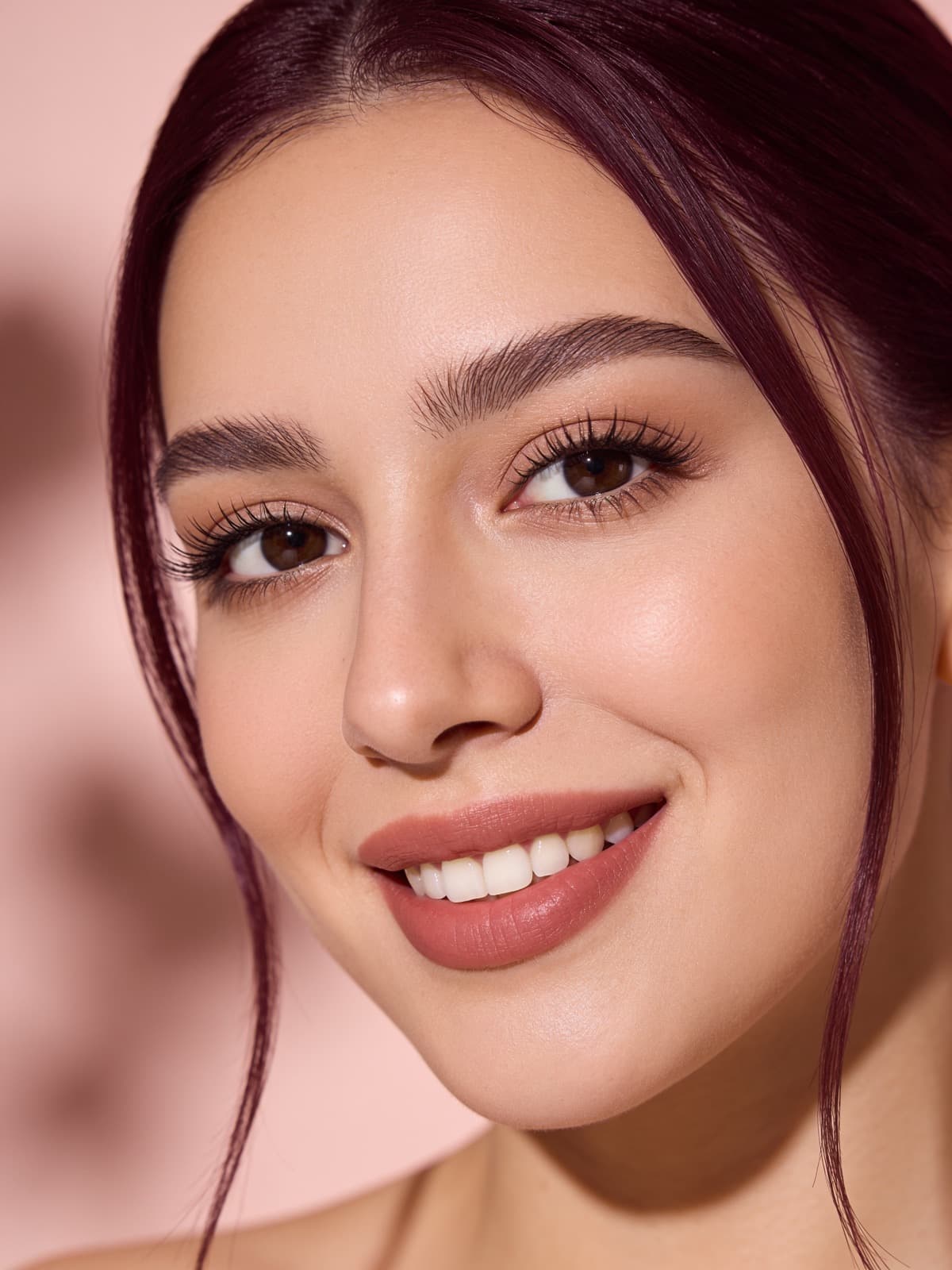 Sarah Khan - certified lash artist, Lashout studio Milton